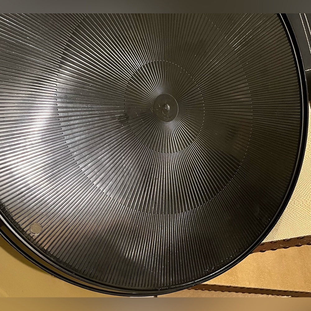 Round Plastic Trays - Picture 8 of 8